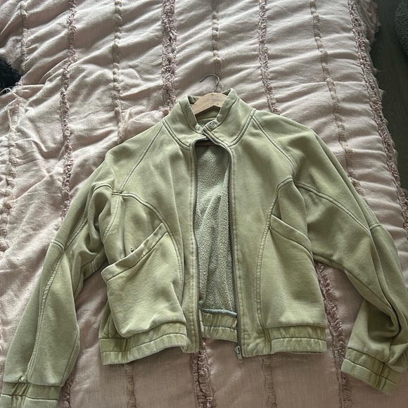 Urban Outfitters Jacket - Picture 3 of 5